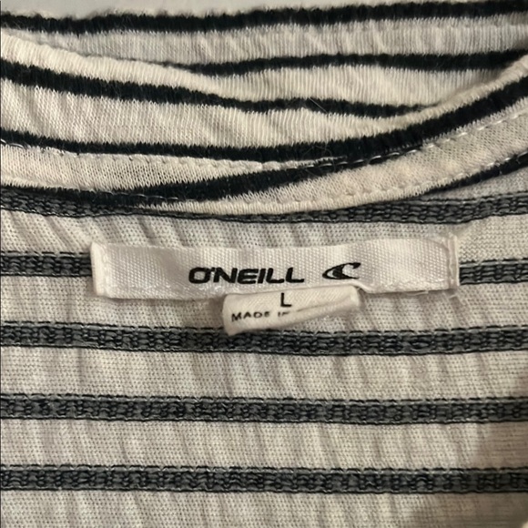 Striped Sleeveless Zip-Up Top - Picture 3 of 3